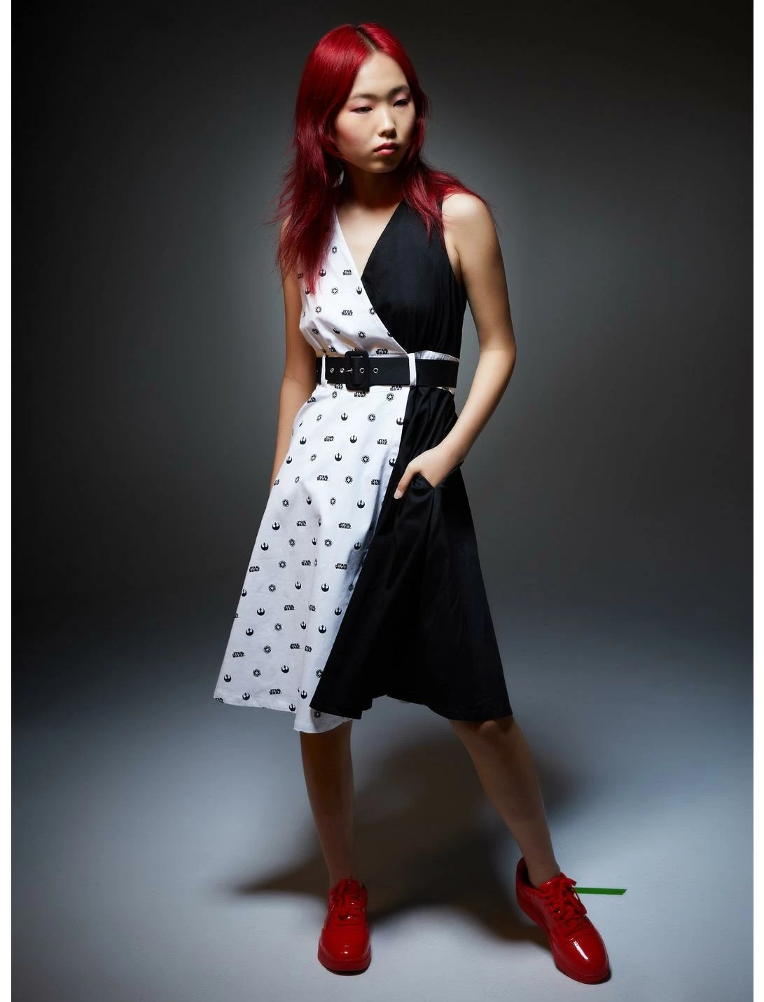 HUNIVERS Her Universe Star Wars Black & White Symbol Dress Her Universe Exclusive 2 HUNIVERS Her Universe Star Wars Black & White Symbol Dress Her Universe Exclusive - Image 2