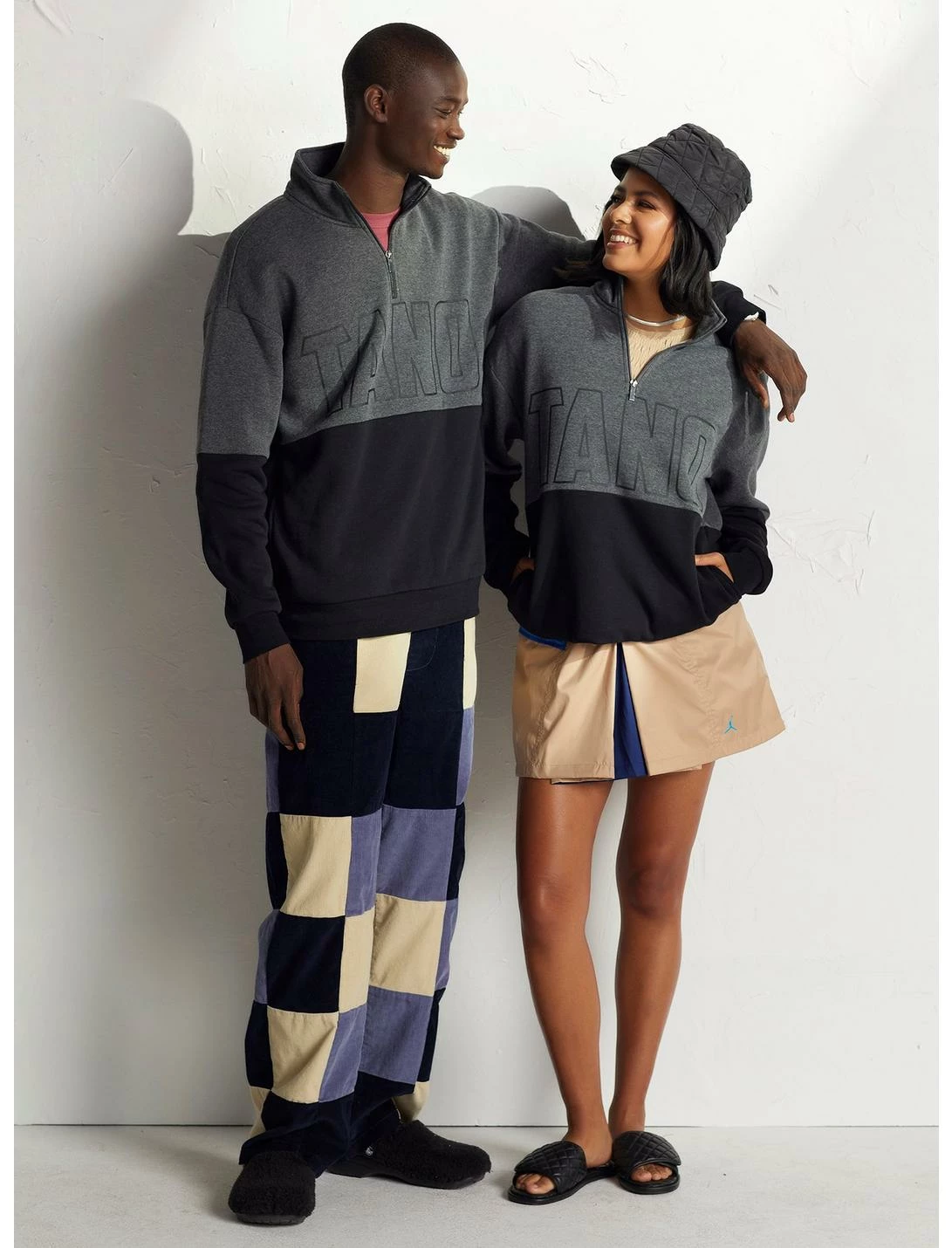 HUNIVERS Our Universe Star Wars Ahsoka Tano Black & Grey Half-Zip Sweatshirt 2 HUNIVERS Our Universe Star Wars Ahsoka Tano Black & Grey Half-Zip Sweatshirt - Image 2