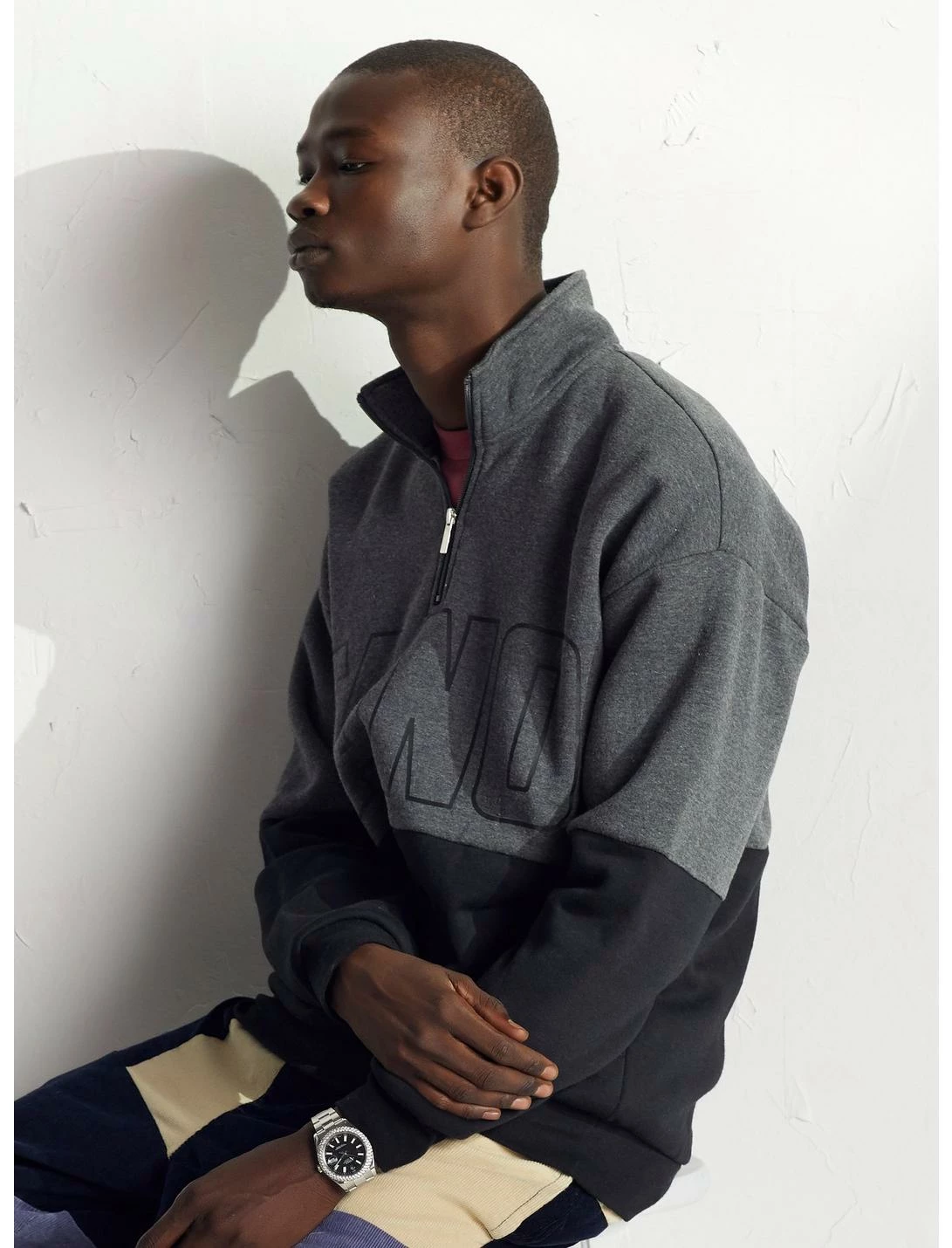 HUNIVERS Our Universe Star Wars Ahsoka Tano Black & Grey Half-Zip Sweatshirt 5 HUNIVERS Our Universe Star Wars Ahsoka Tano Black & Grey Half-Zip Sweatshirt - Image 5