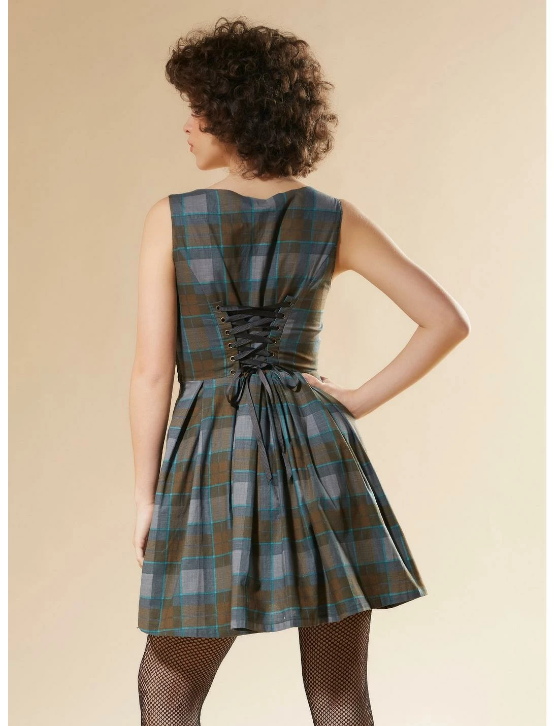 HUNIVERS Outlander Lace-Up Tartan Plaid Dress 3 HUNIVERS Outlander Lace-Up Tartan Plaid Dress - Image 3