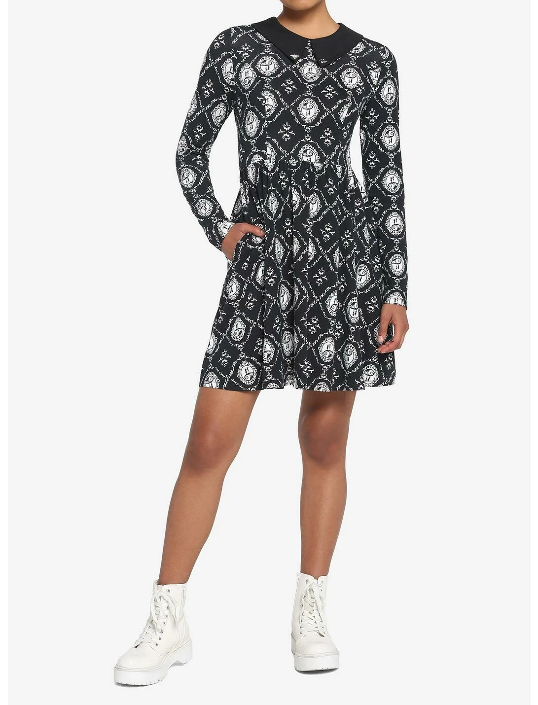 HUNIVERS The Nightmare Before Christmas Jack & Sally Cameo Dress 2 HUNIVERS The Nightmare Before Christmas Jack & Sally Cameo Dress - Image 2