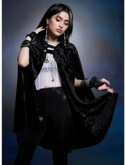 HUNIVERS The Nightmare Before Christmas Jack Velvet Hooded Cape