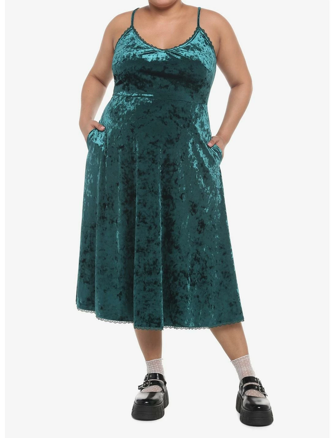 HUNIVERS Green Velvet Midi Slip Dress Plus Size 2 HUNIVERS Green Velvet Midi Slip Dress Plus Size - Image 2