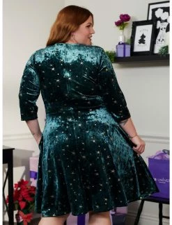 HUNIVERS Her Universe Retro Star Velvet Dress Plus Size -Dresses Online Store 19508388 av2