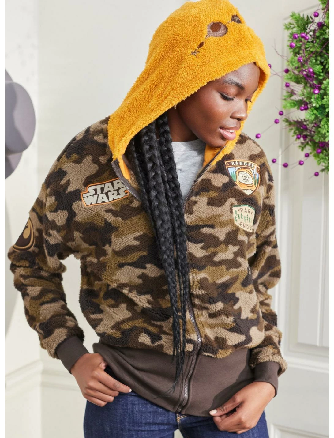 HUNIVERS Her Universe Star Wars Ewok Sherpa Camouflage Hoodie 1 HUNIVERS Her Universe Star Wars Ewok Sherpa Camouflage Hoodie