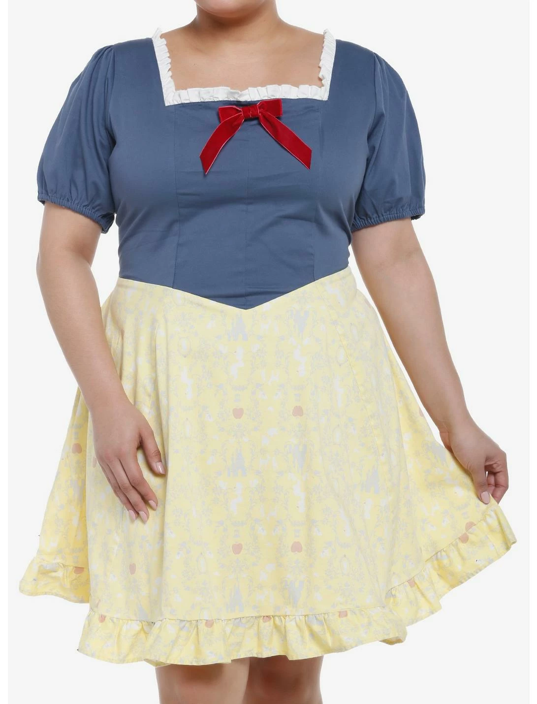 HUNIVERS Her Universe Disney Snow White And The Seven Dwarfs Sweetheart Dress Plus Size 1 HUNIVERS Her Universe Disney Snow White And The Seven Dwarfs Sweetheart Dress Plus Size
