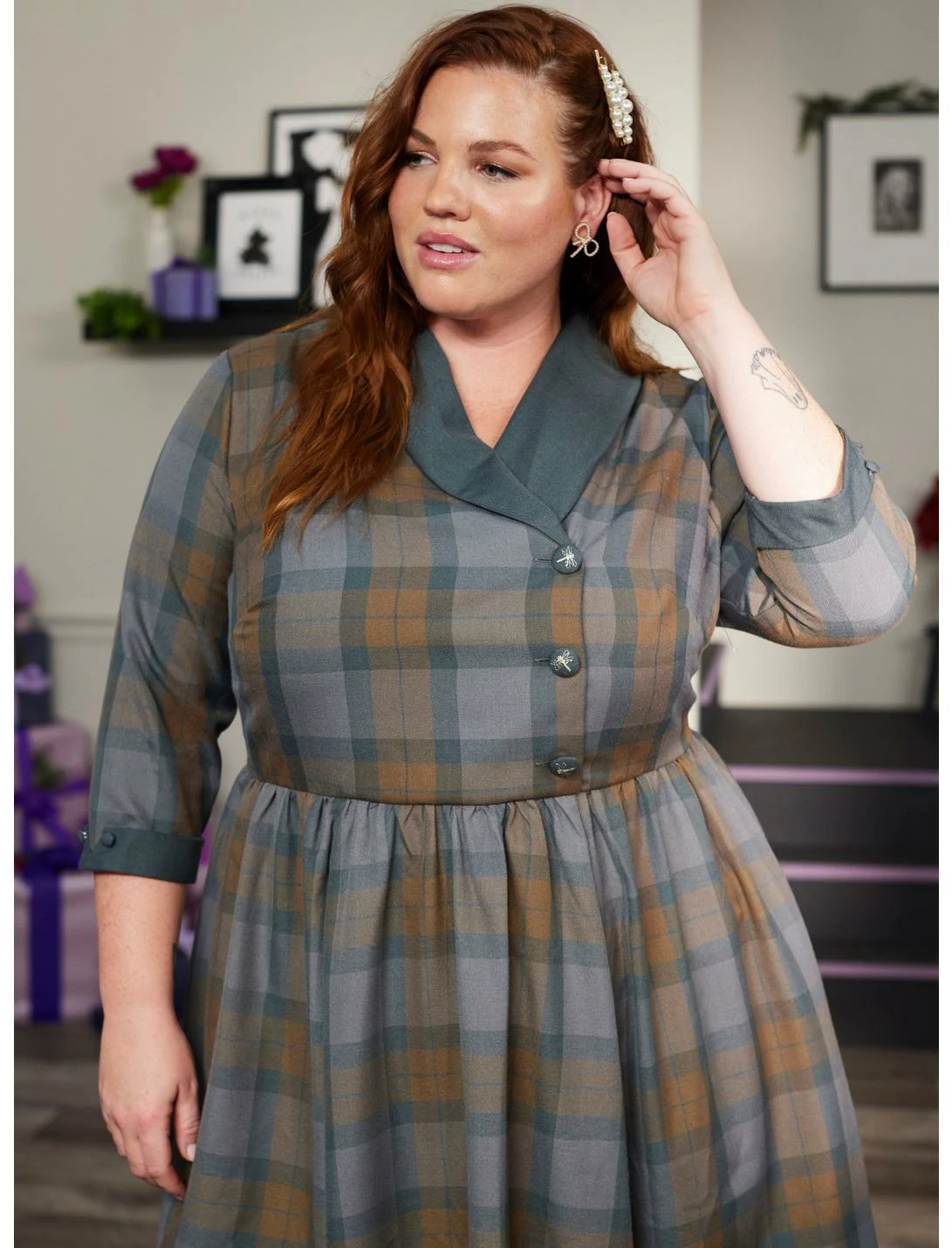 HUNIVERS Her Universe Outlander Tartan Plaid Swing Dress Plus Size 2 HUNIVERS Her Universe Outlander Tartan Plaid Swing Dress Plus Size - Image 2
