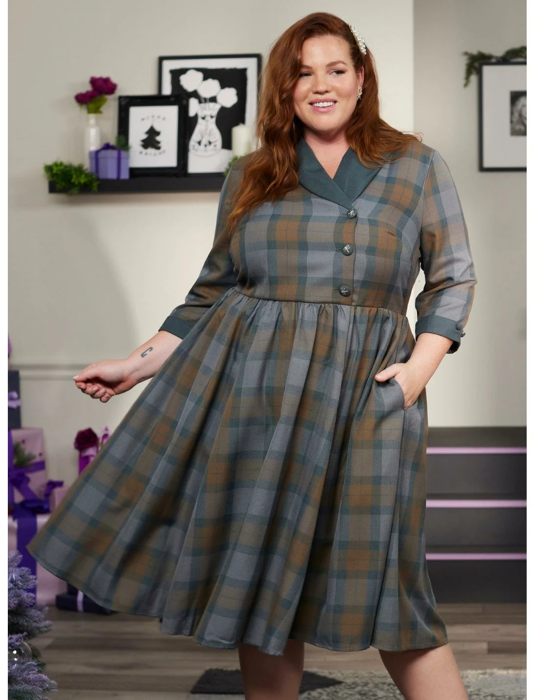 HUNIVERS Her Universe Outlander Tartan Plaid Swing Dress Plus Size 1 HUNIVERS Her Universe Outlander Tartan Plaid Swing Dress Plus Size